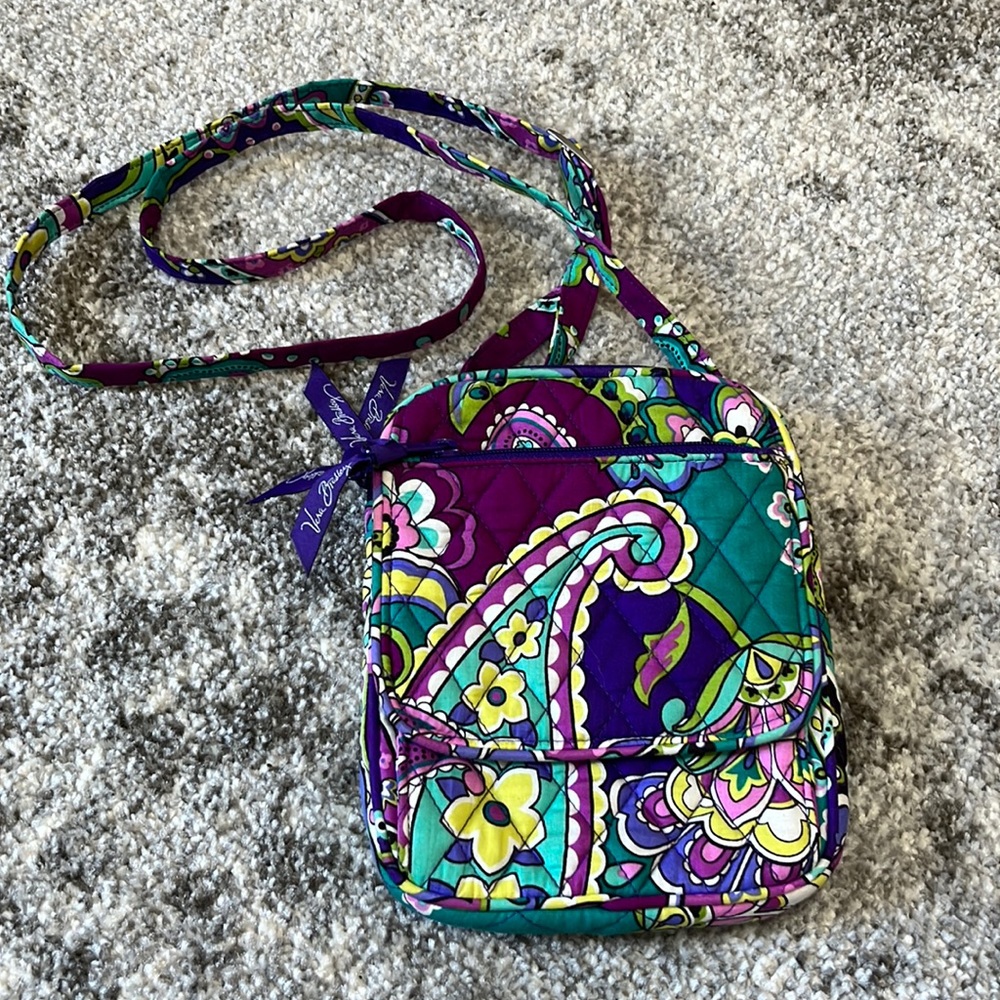 Vera Bradley mini hipster never used.